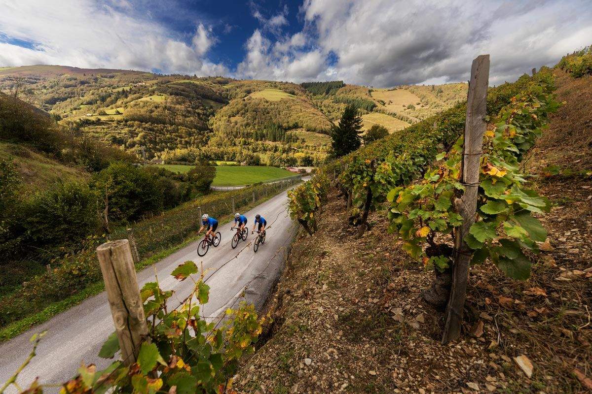 1 Ciclismo Asturias 66 Acebo FotoVictorHelsing