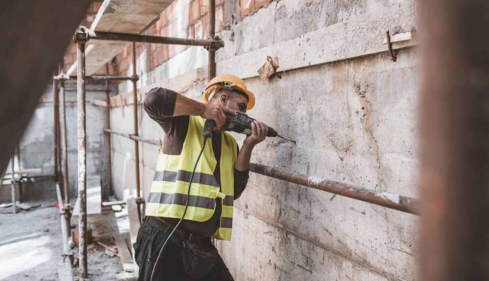 trabajador construccion iStock 1148789745 trabajador construccion iStock 1148789745